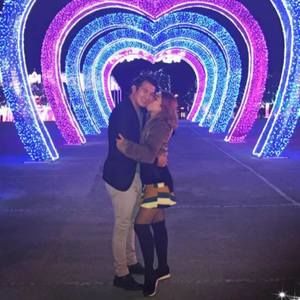 Meet your Posher, Hoang